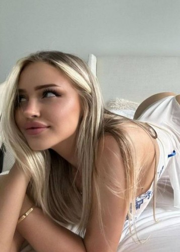 Оля, Г. Амвросиевка